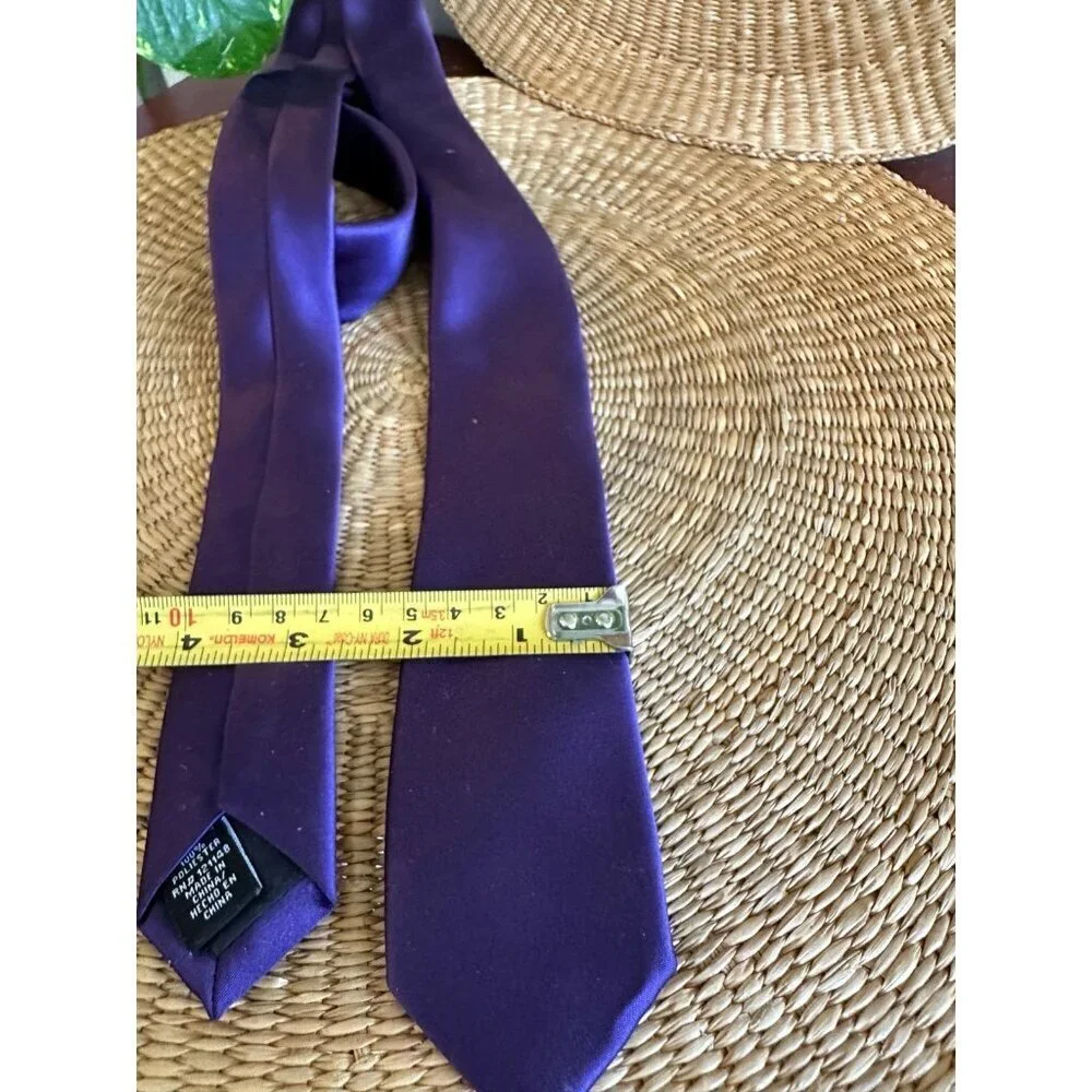 J Ferrar purple men’s tie